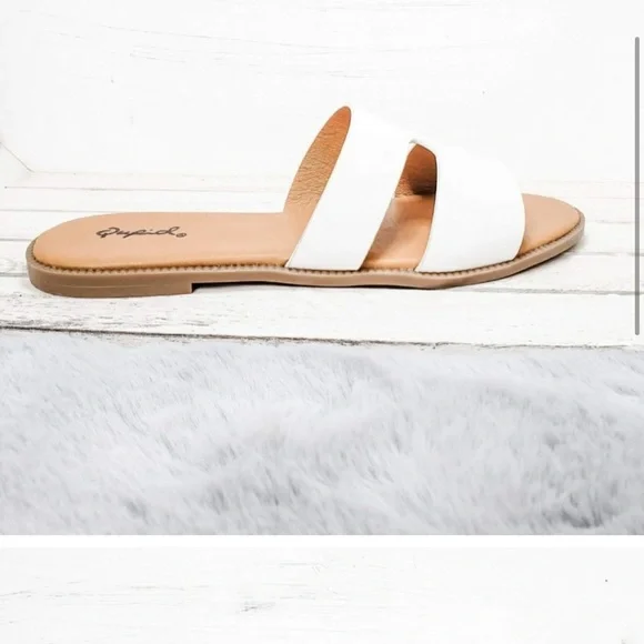 Qupid Vegan Leather Sandal - Picture 4 of 5